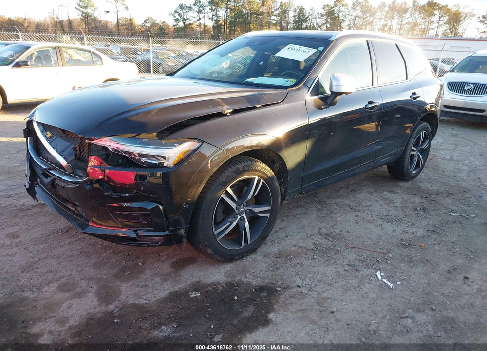 2018 VOLVO XC60 T6 R-DESIGN VIN: LYVA22RMXJB110493