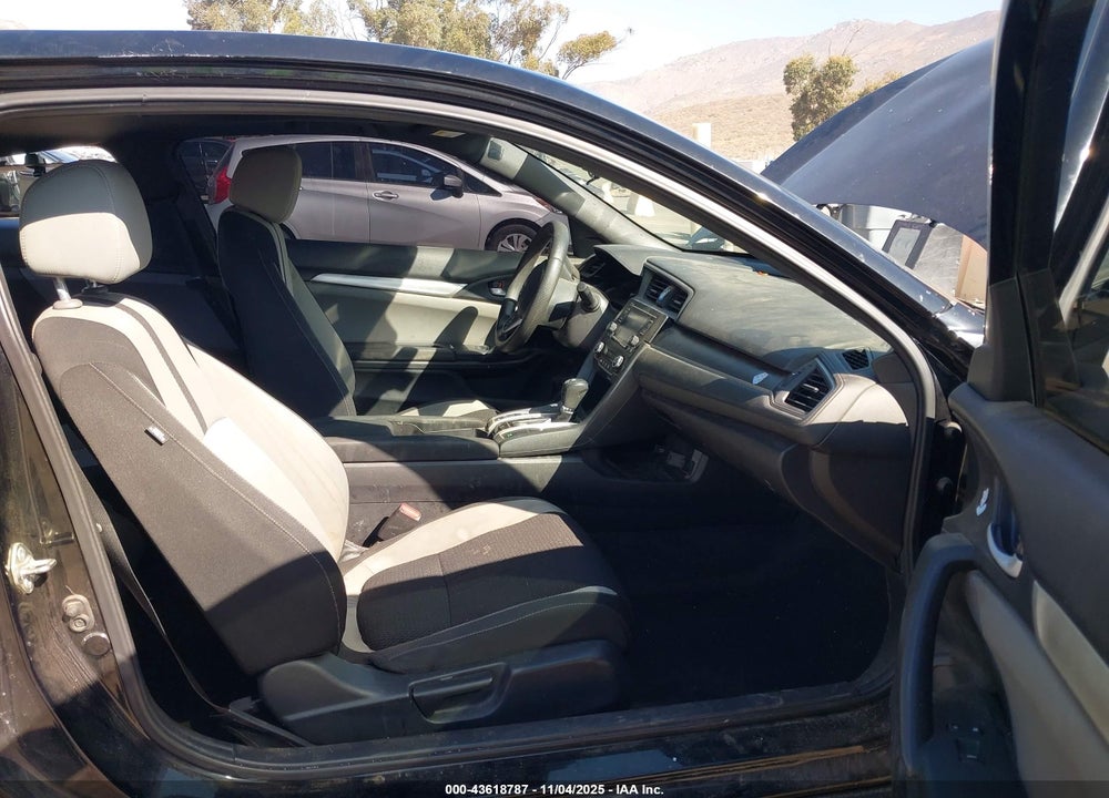 2018 HONDA CIVIC VIN: 2HGFC4B02JH309036