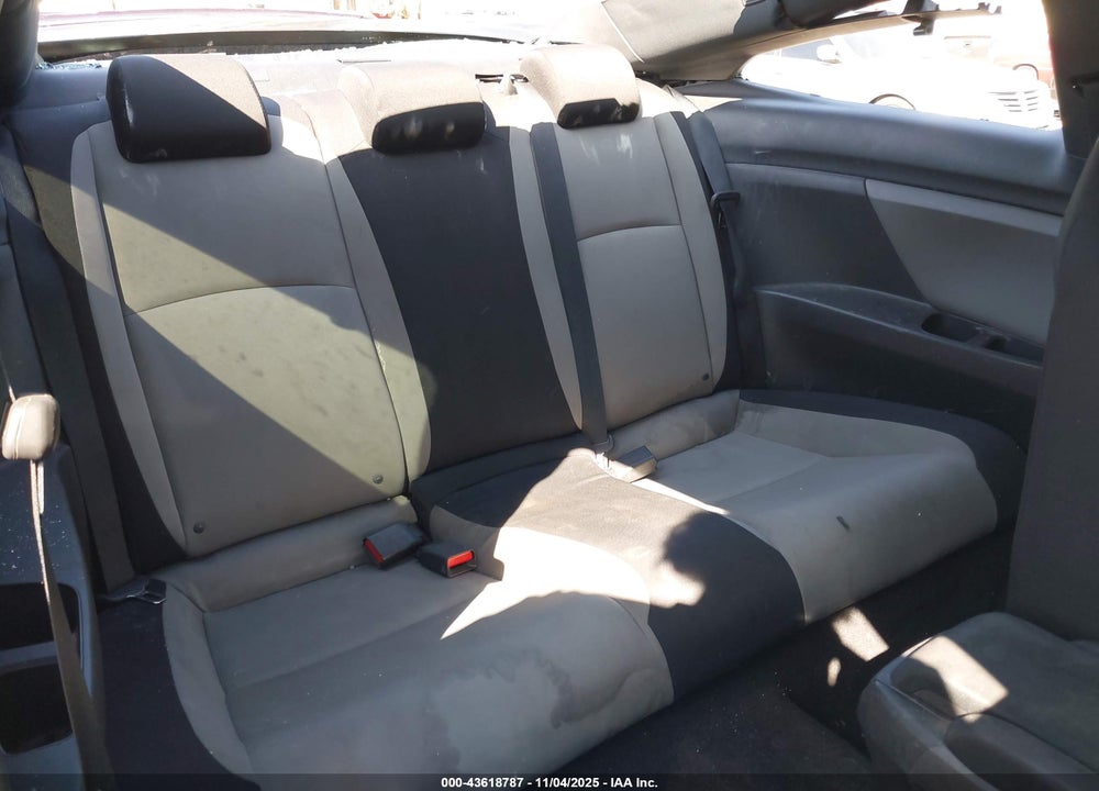 2018 HONDA CIVIC VIN: 2HGFC4B02JH309036