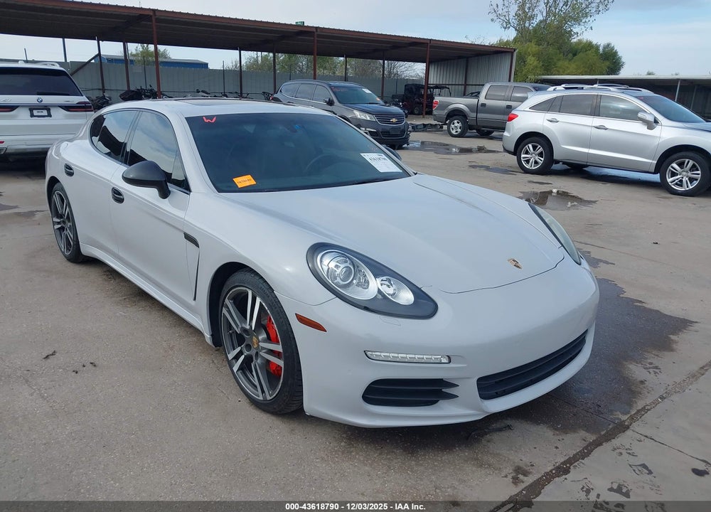 2015 PORSCHE PANAMERA 4 VIN: WP0AA2A73FL006133