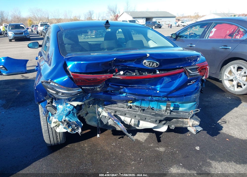 2019 KIA FORTE S VIN: 3KPF34AD9KE049105