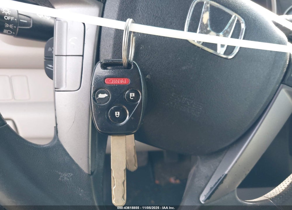 2013 HONDA PILOT LX VIN: 5FNYF4H2XDB033576