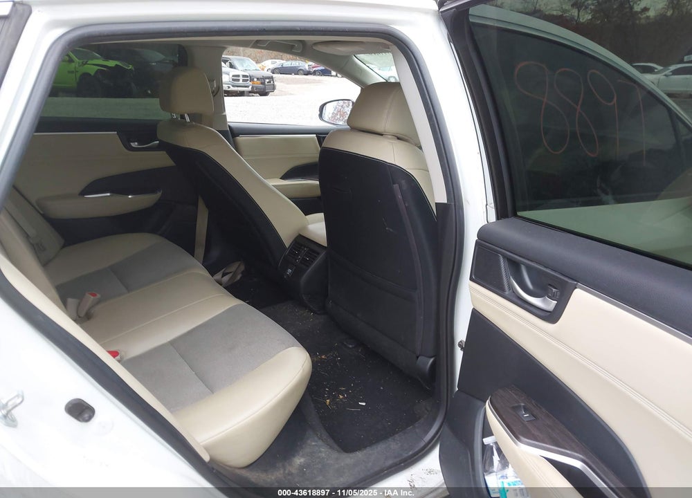 2018 HONDA CLARITY PLUG-IN HYBRID VIN: JHMZC5F14JC011416