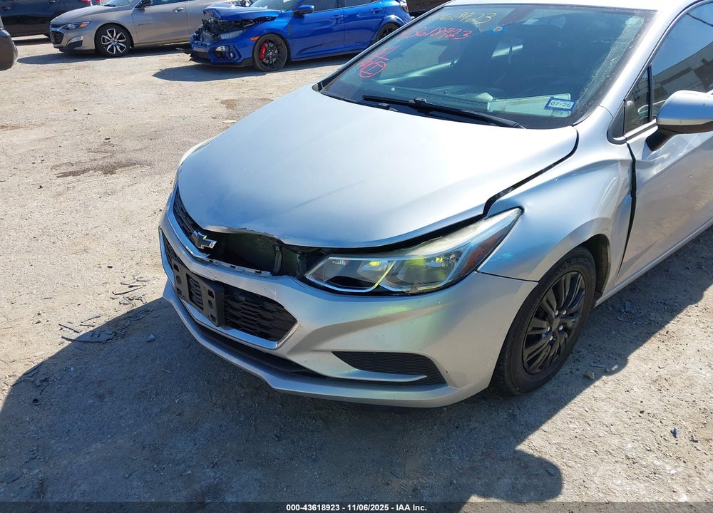 2018 CHEVROLET CRUZE VIN: 1G1BC5SM3J7101905