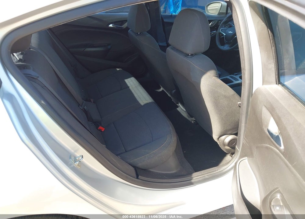 2018 CHEVROLET CRUZE VIN: 1G1BC5SM3J7101905