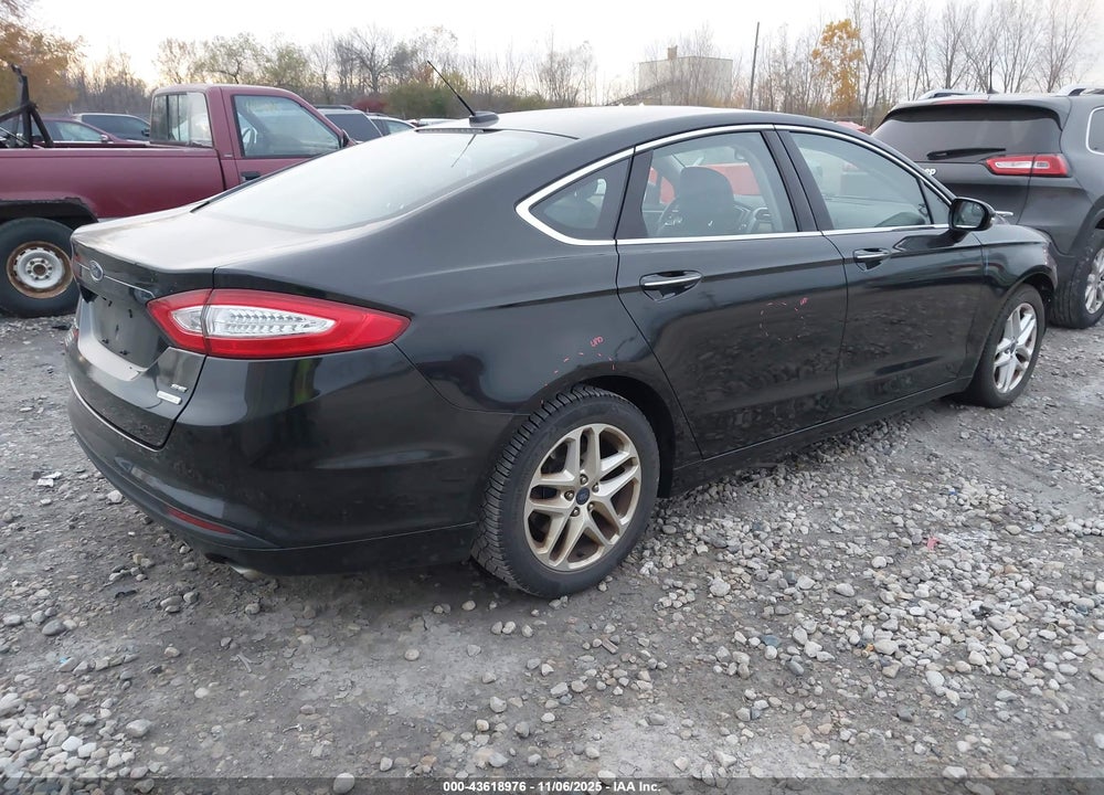 2014 FORD FUSION SE VIN: 3FA6P0HD6ER252975