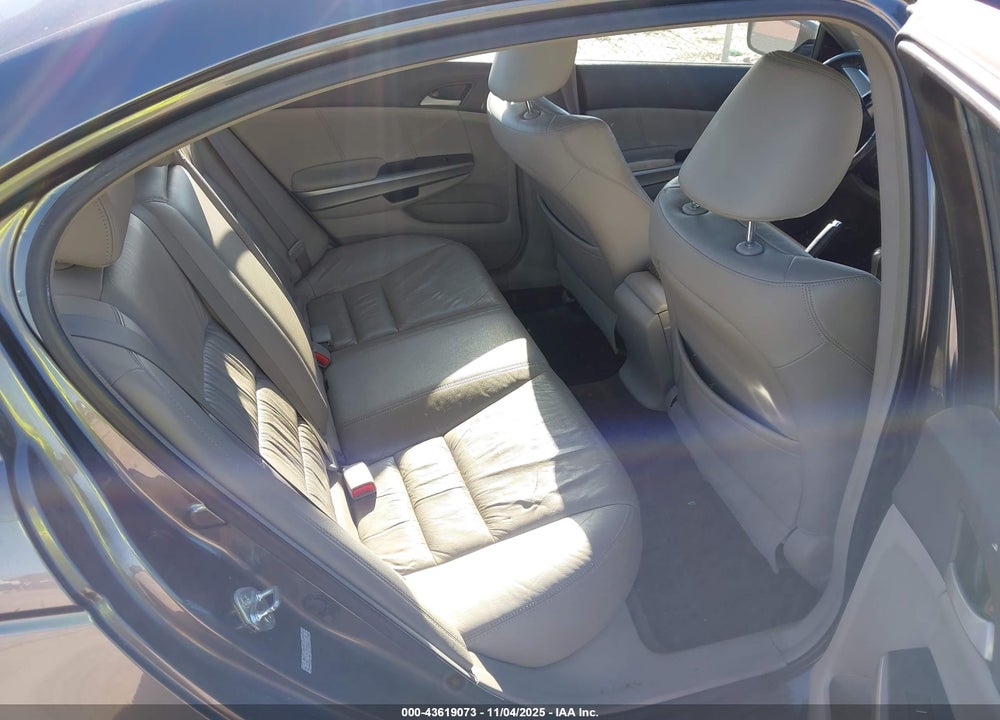 2009 HONDA ACCORD 2.4 EX-L VIN: 1HGCP26849A060583