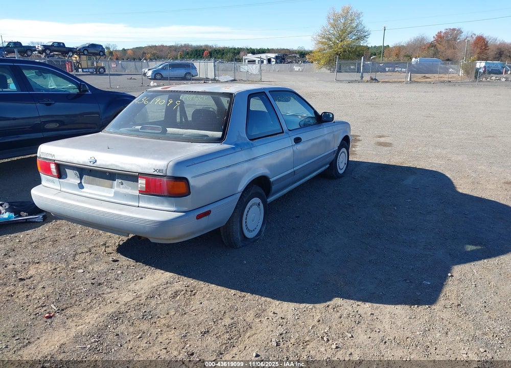 1992 NISSAN SENTRA VIN: 1N4EB32A6NC795039