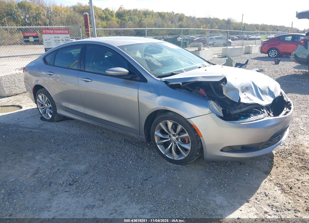 2015 CHRYSLER 200 S VIN: 1C3CCCDG5FN648852