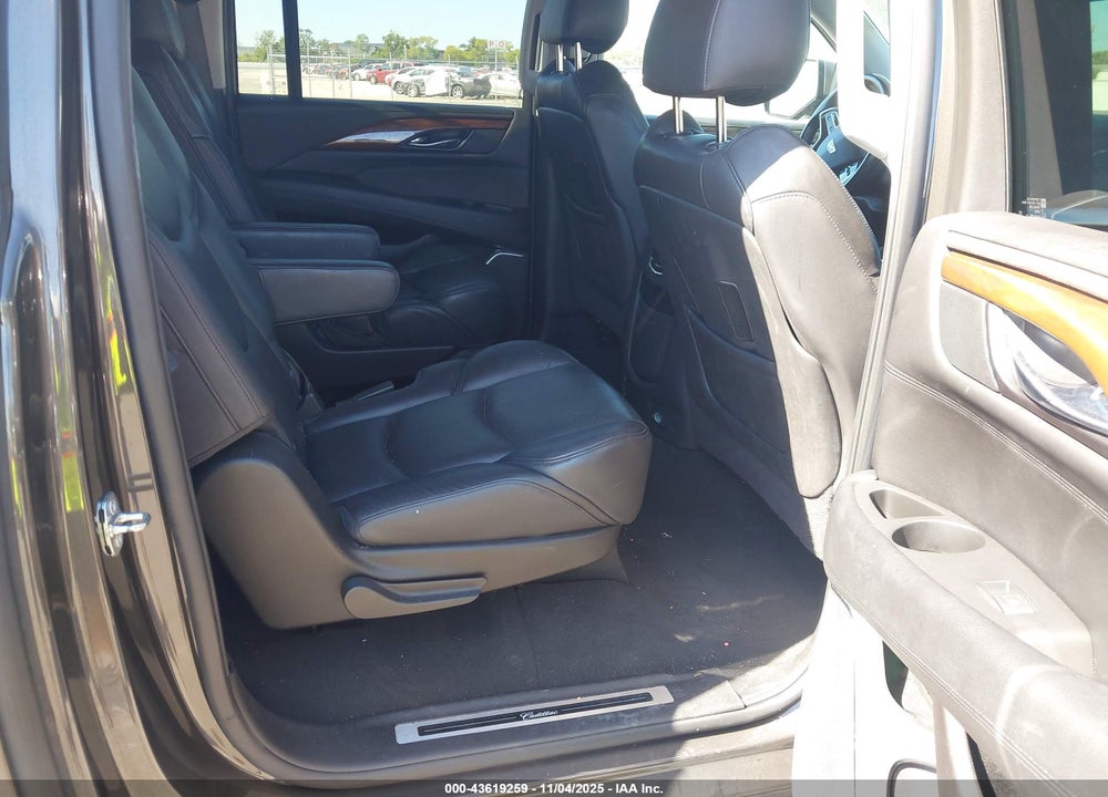 2020 CADILLAC ESCALADE ESV 4WD LUXURY VIN: 1GYS4HKJ6LR180421