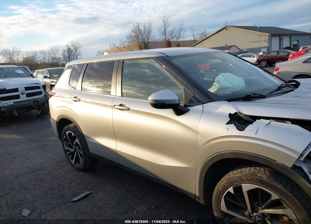 2022 MITSUBISHI OUTLANDER ES 2.5 2WD VIN: JA4J3TA88NZ028899
