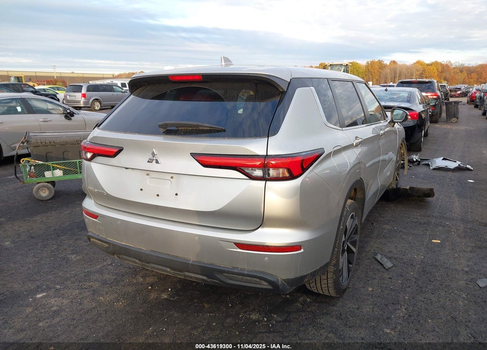 2022 MITSUBISHI OUTLANDER ES 2.5 2WD VIN: JA4J3TA88NZ028899