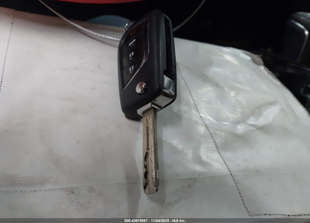 2019 TOYOTA CAMRY SE VIN: 4T1B11HK6KU245779