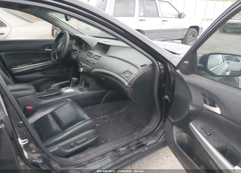 2009 HONDA ACCORD VIN: 1HGCP36809A035587