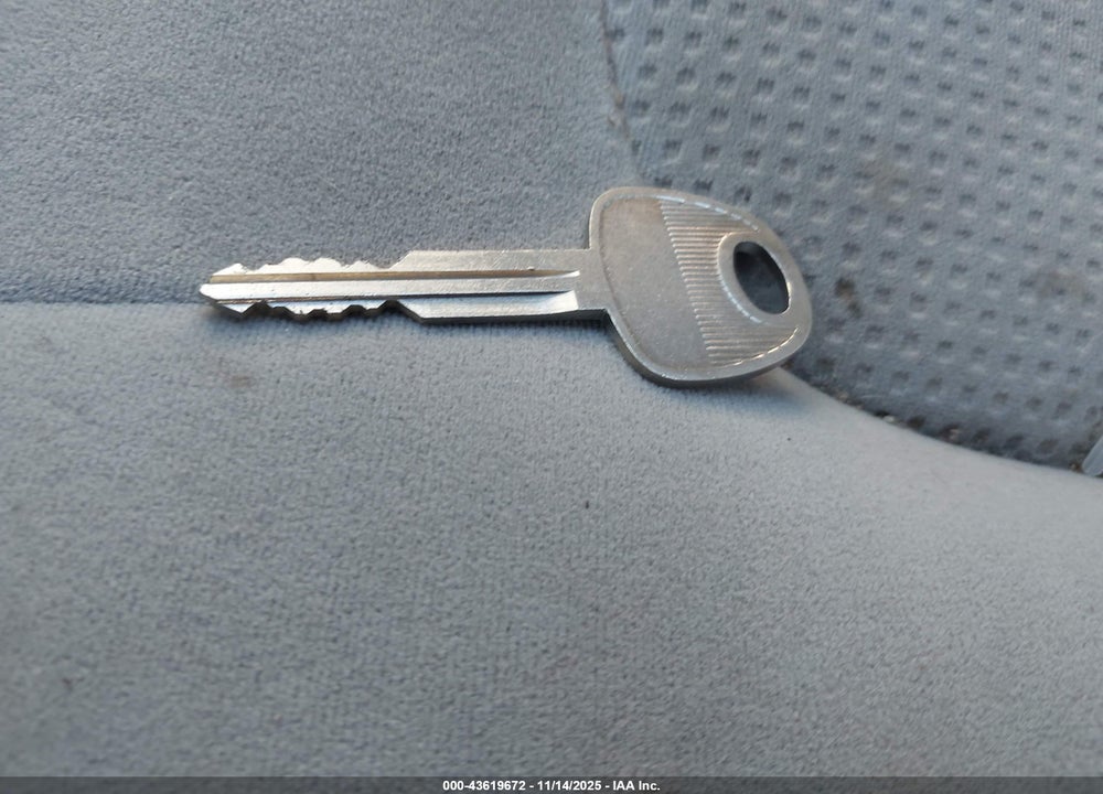 2007 KIA SPECTRA VIN: KNAFE121475394068