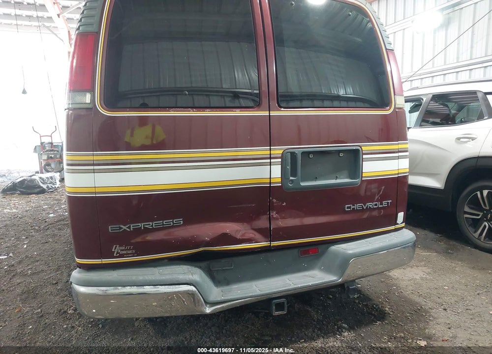 2002 CHEVROLET EXPRESS VIN: 1GBFG15R321103658