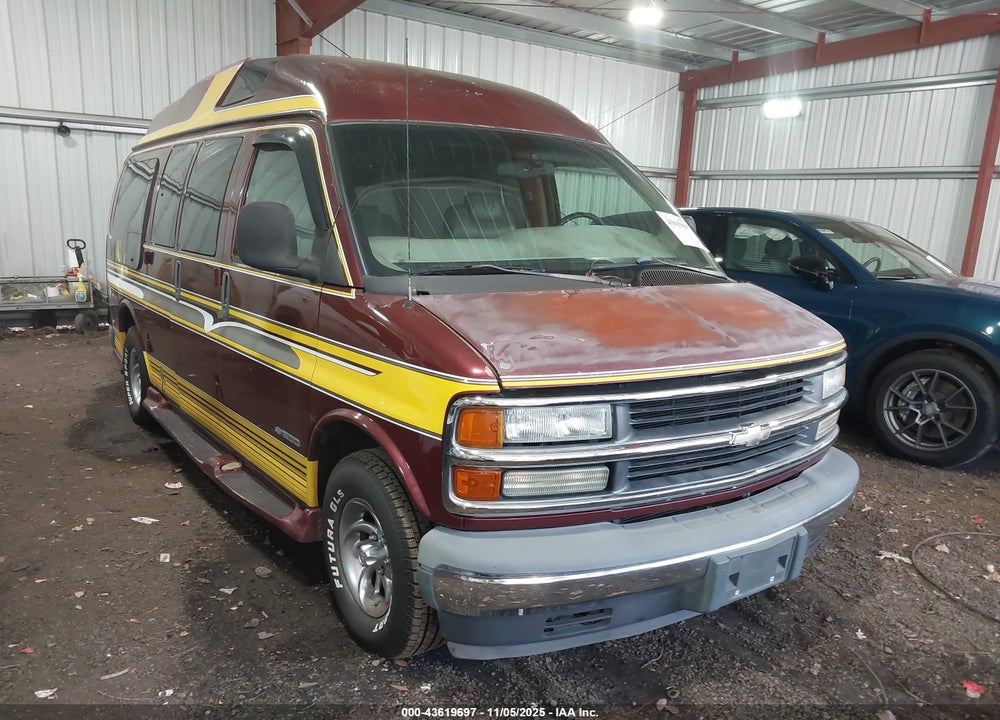 2002 CHEVROLET EXPRESS VIN: 1GBFG15R321103658