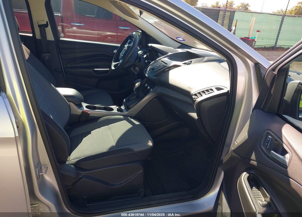 2016 FORD ESCAPE VIN: 1FMCU9GX5GUB02658