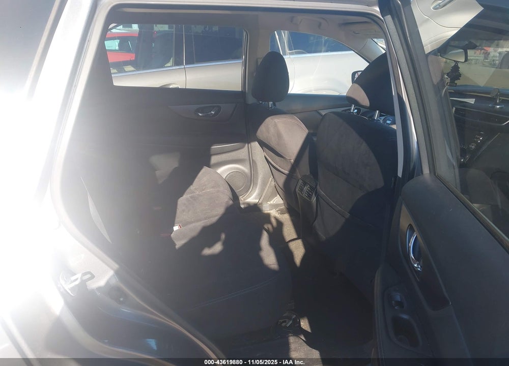 2016 NISSAN ROGUE VIN: JN8AT2MV2GW151611