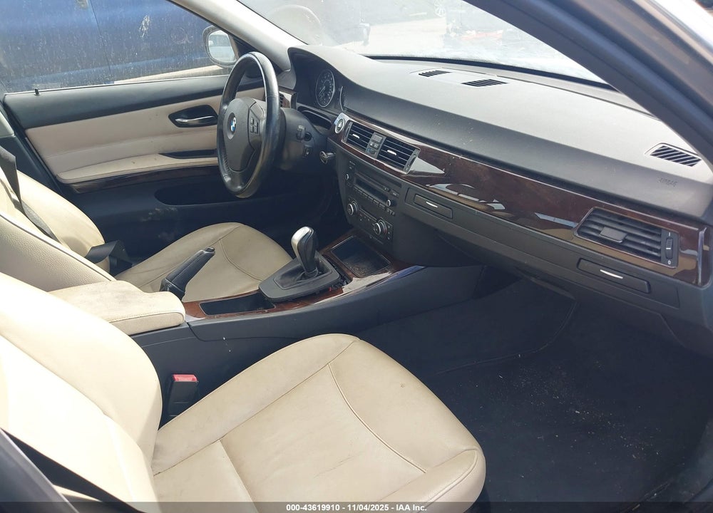 2011 BMW 3 SERIES VIN: WBAPL5G59BNN23654