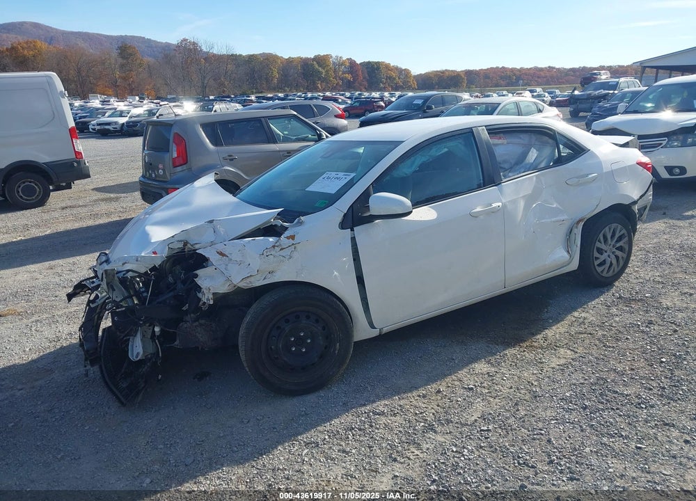 2019 TOYOTA COROLLA LE VIN: 2T1BURHE2KC193729