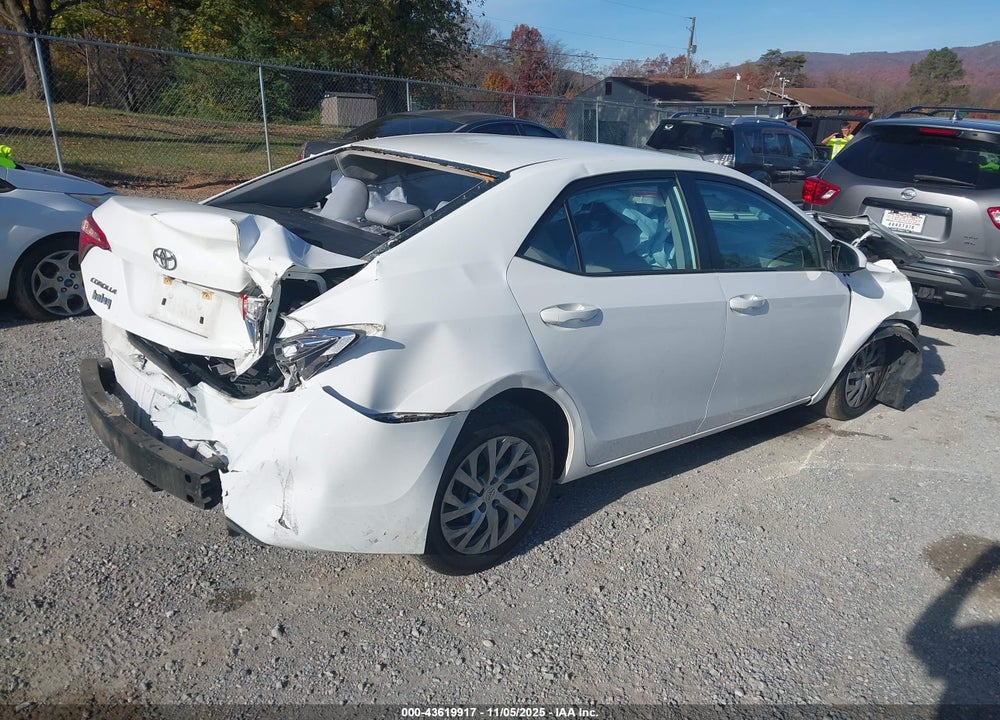 2019 TOYOTA COROLLA LE VIN: 2T1BURHE2KC193729