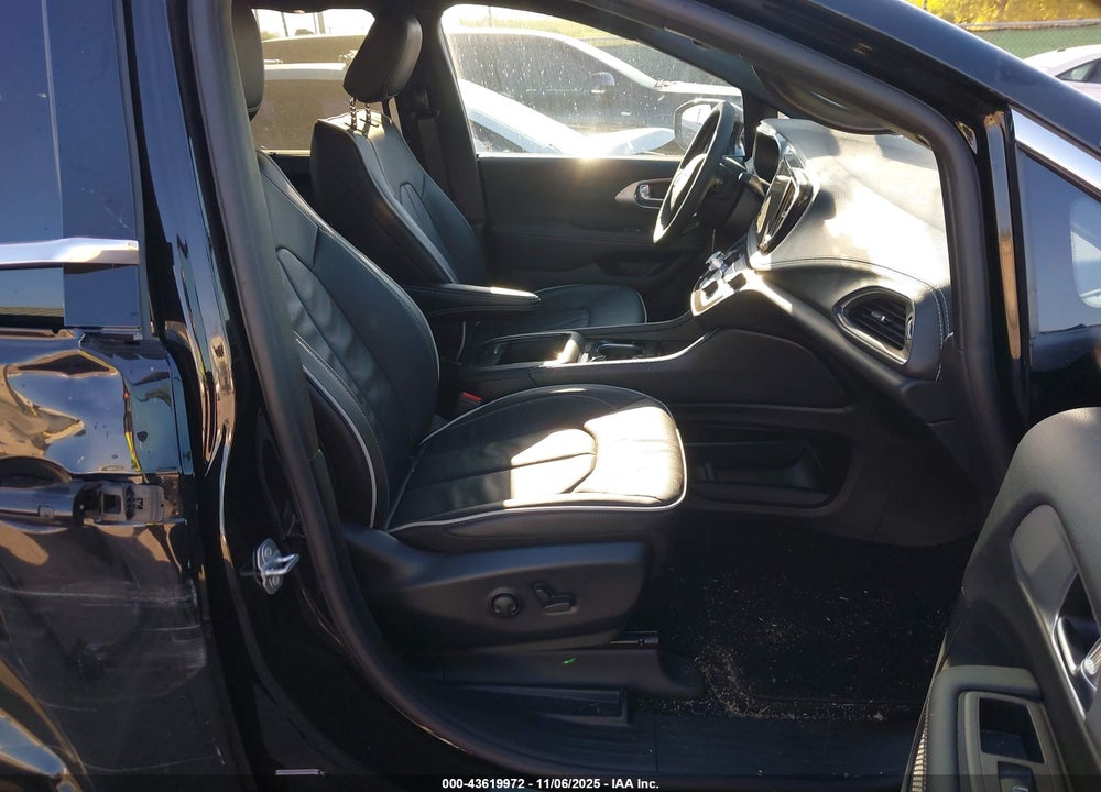 2026 CHRYSLER PACIFICA LIMITED VIN: 2C4RC1GG9TR175851