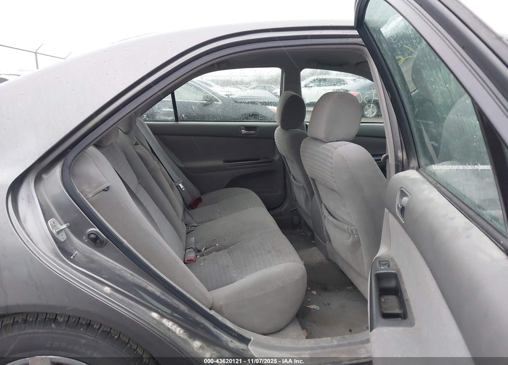 2005 TOYOTA CAMRY LE VIN: 4T1BE32K45U964865
