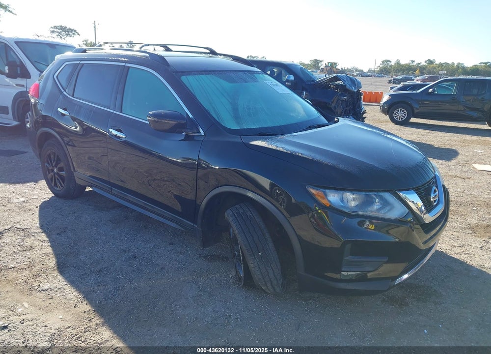 2017 NISSAN ROGUE SV VIN: 5N1AT2MVXHC825076