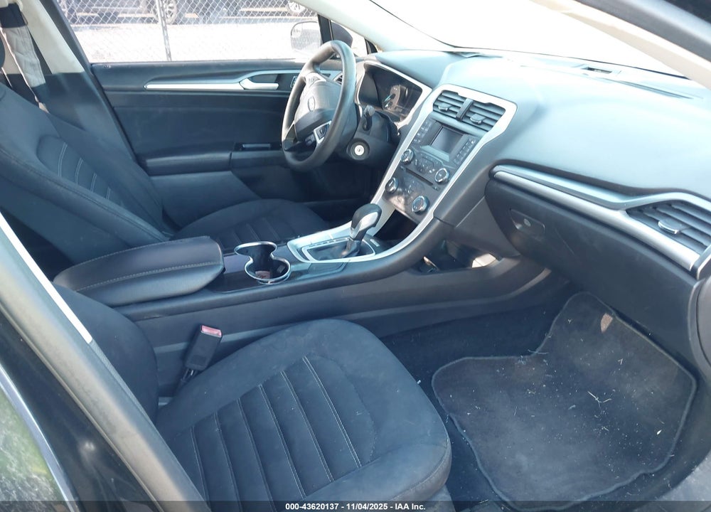 2014 FORD FUSION SE VIN: 3FA6P0HD8ER275285