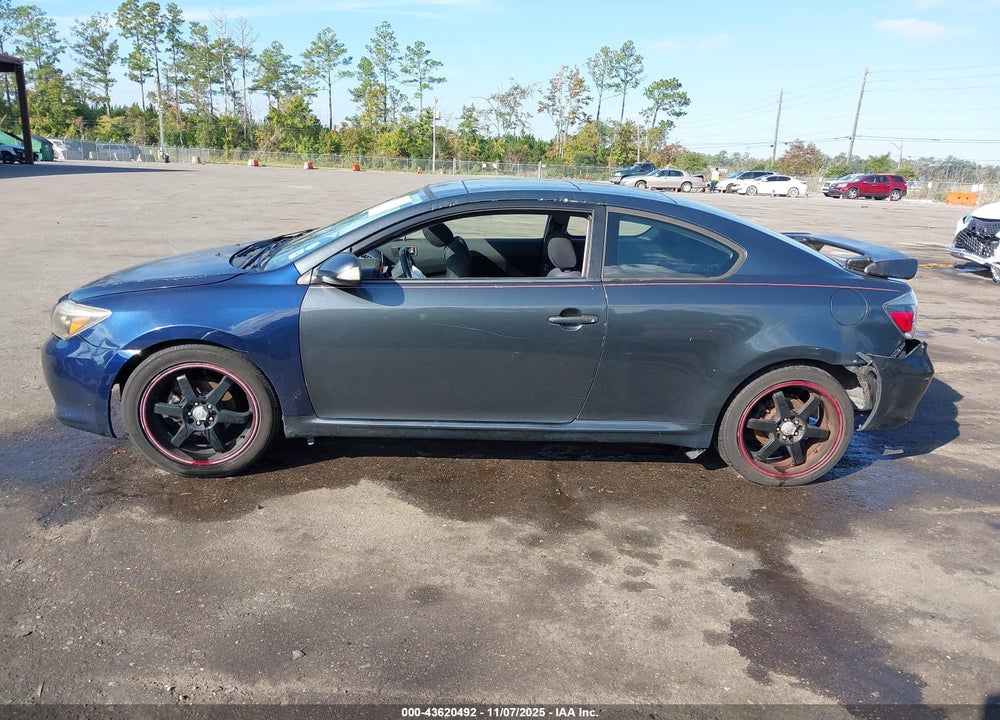2009 SCION TC VIN: JTKDE167290285822