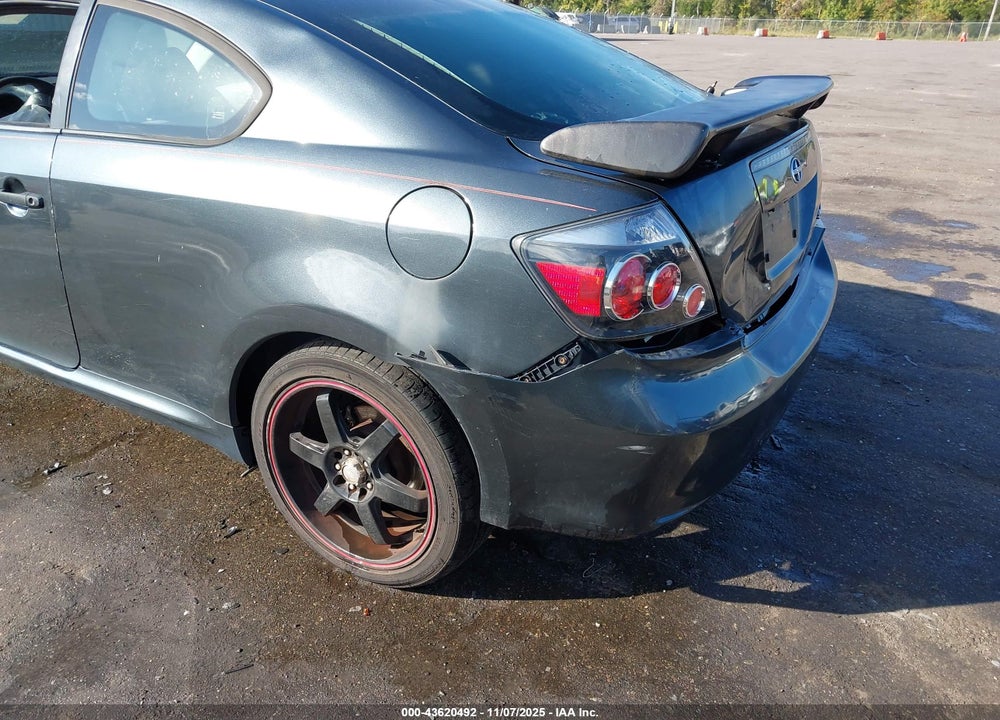 2009 SCION TC VIN: JTKDE167290285822