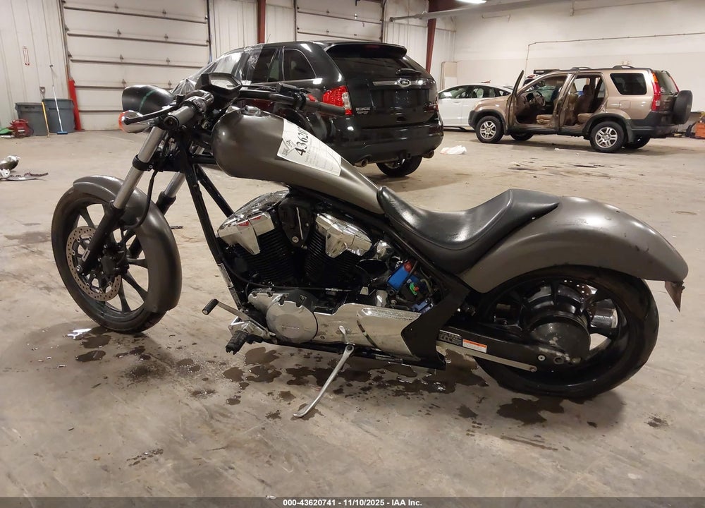 2016 HONDA VT1300 CX VIN: JH2SC6120GK100575