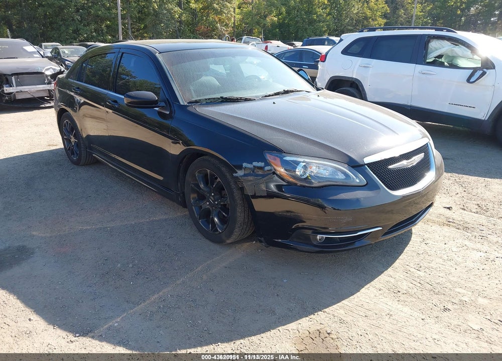 2013 CHRYSLER 200 LIMITED VIN: 1C3CCBCG3DN745136