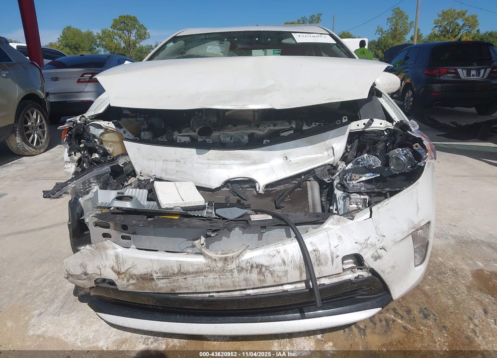 2015 TOYOTA PRIUS VIN: JTDKN3DU0F0437448