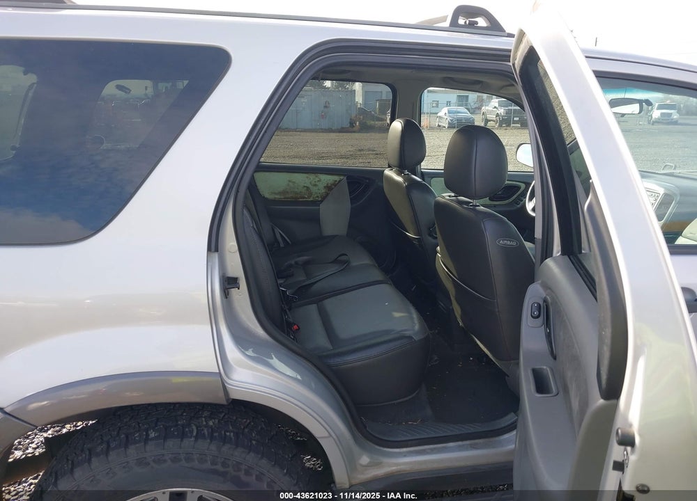 2003 FORD ESCAPE XLT VIN: 1FMCU93113KA90810