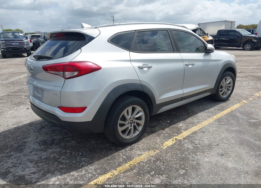2018 HYUNDAI TUCSON SEL VIN: KM8J3CA45JU726151