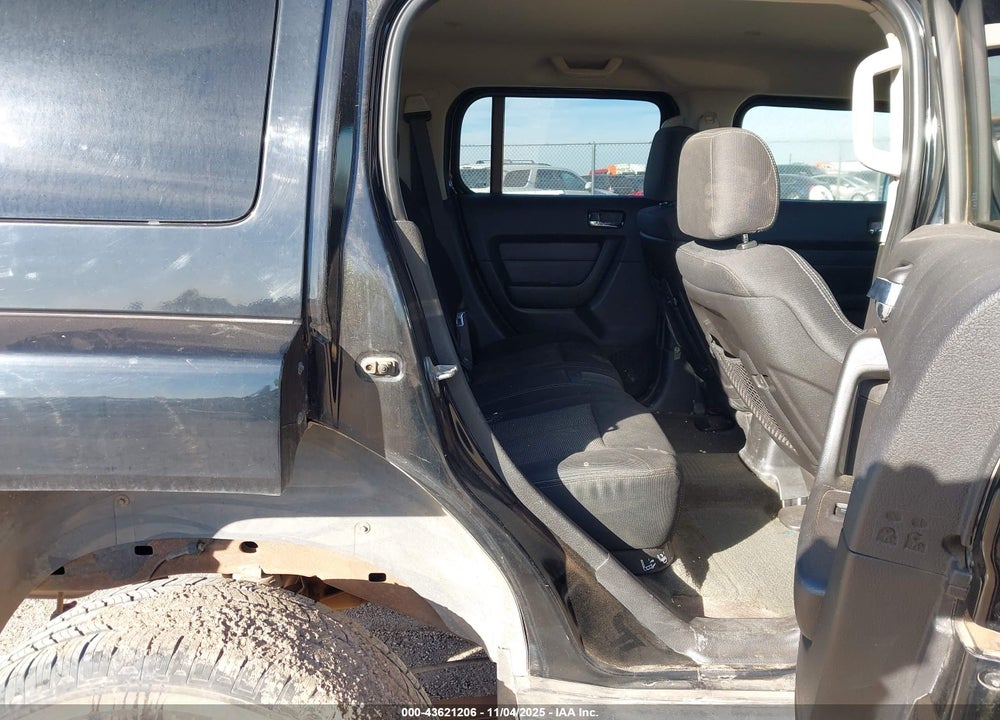 2008 HUMMER H3 VIN: 5GTEN13E388143017