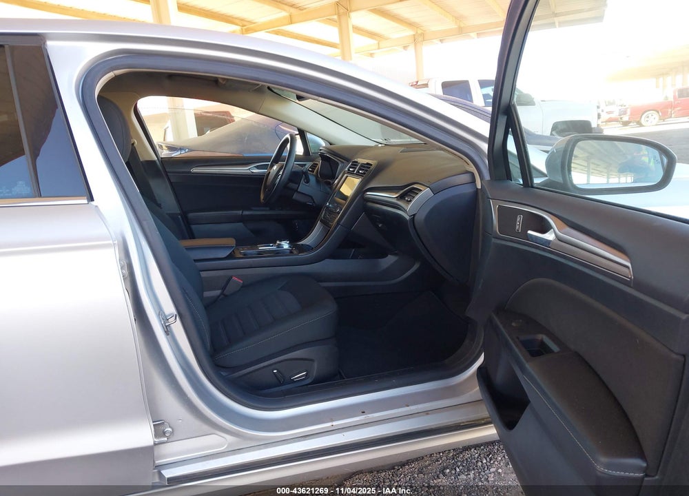 2019 FORD FUSION HYBRID SE VIN: 3FA6P0LU0KR174339