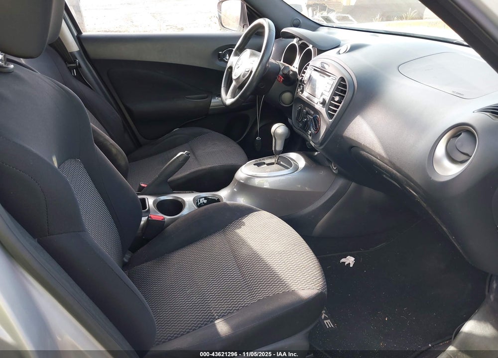 2015 NISSAN JUKE VIN: JN8AF5MV0FT559422