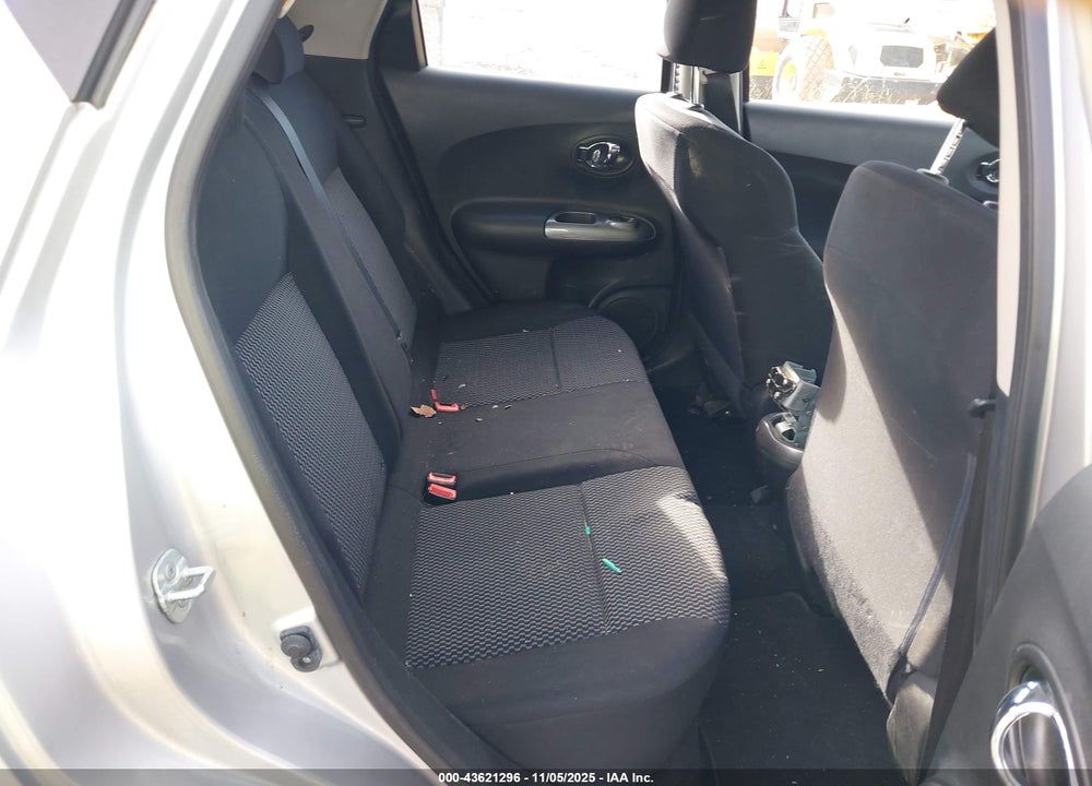2015 NISSAN JUKE VIN: JN8AF5MV0FT559422