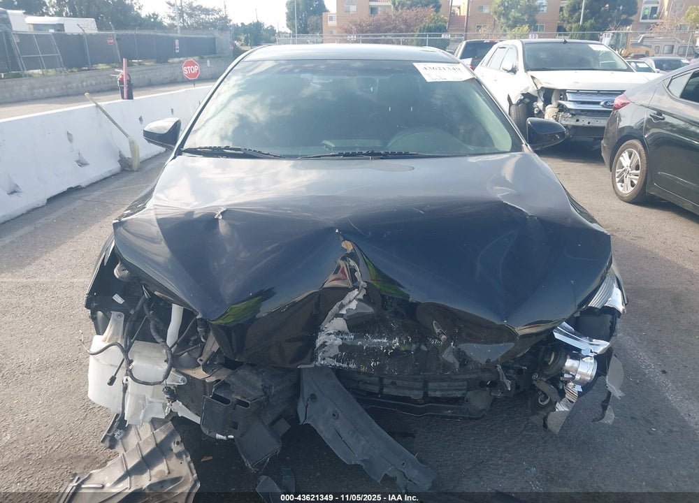 2016 TOYOTA CAMRY SE VIN: 4T1BF1FK4GU534221