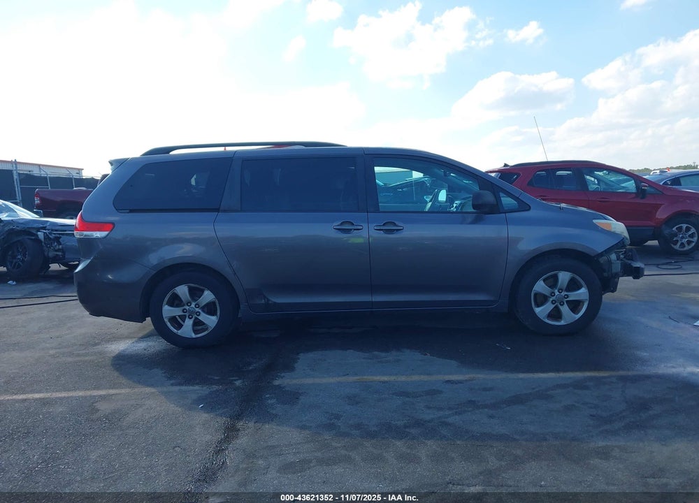 2011 TOYOTA SIENNA LE V6 VIN: 5TDKK3DC1BS061771