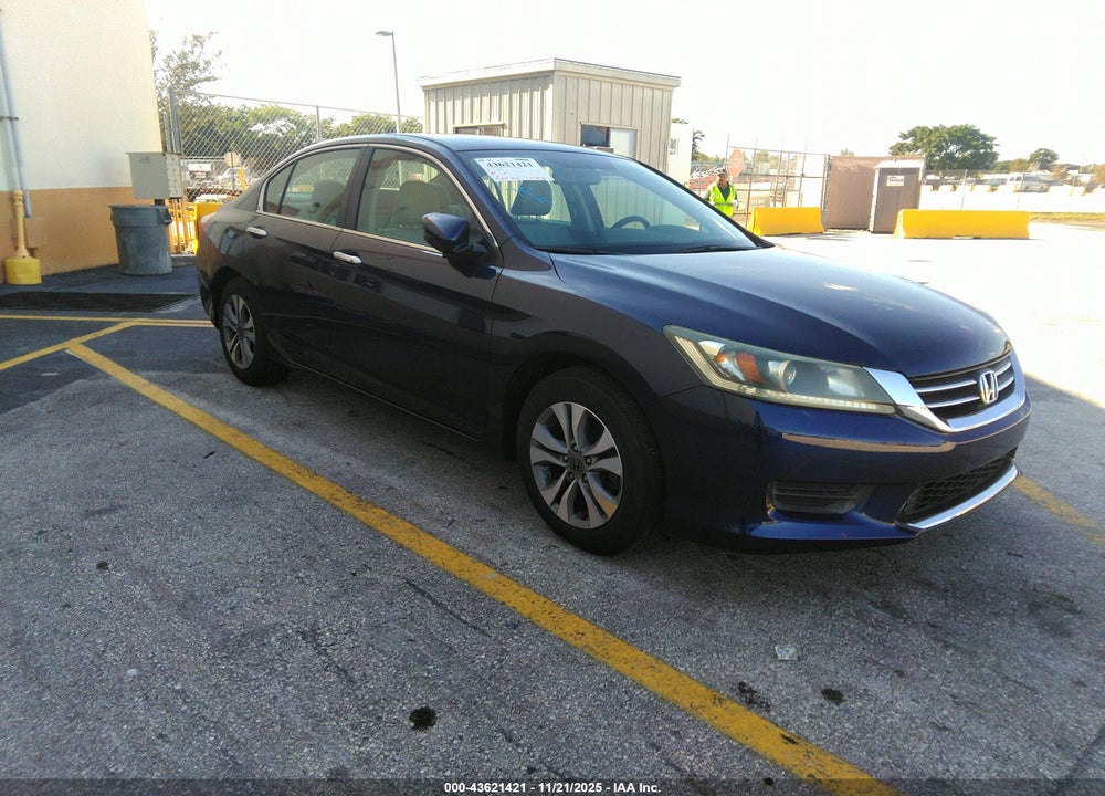 2015 HONDA ACCORD LX VIN: 1HGCR2F39FA092925