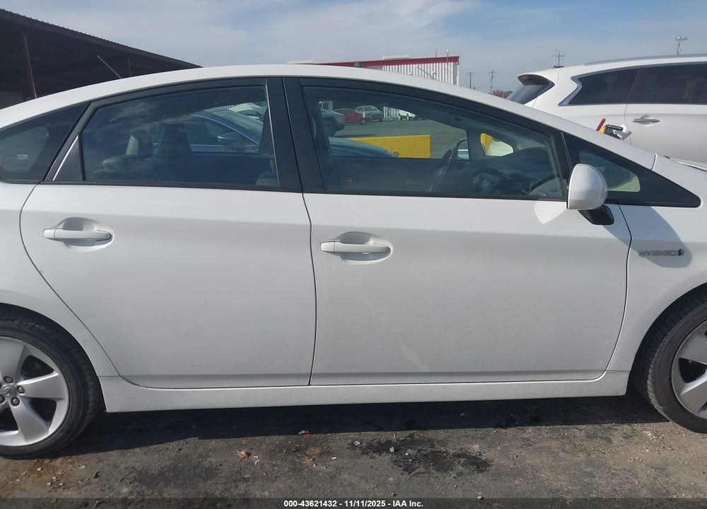 2010 TOYOTA PRIUS V VIN: JTDKN3DUXA0023957