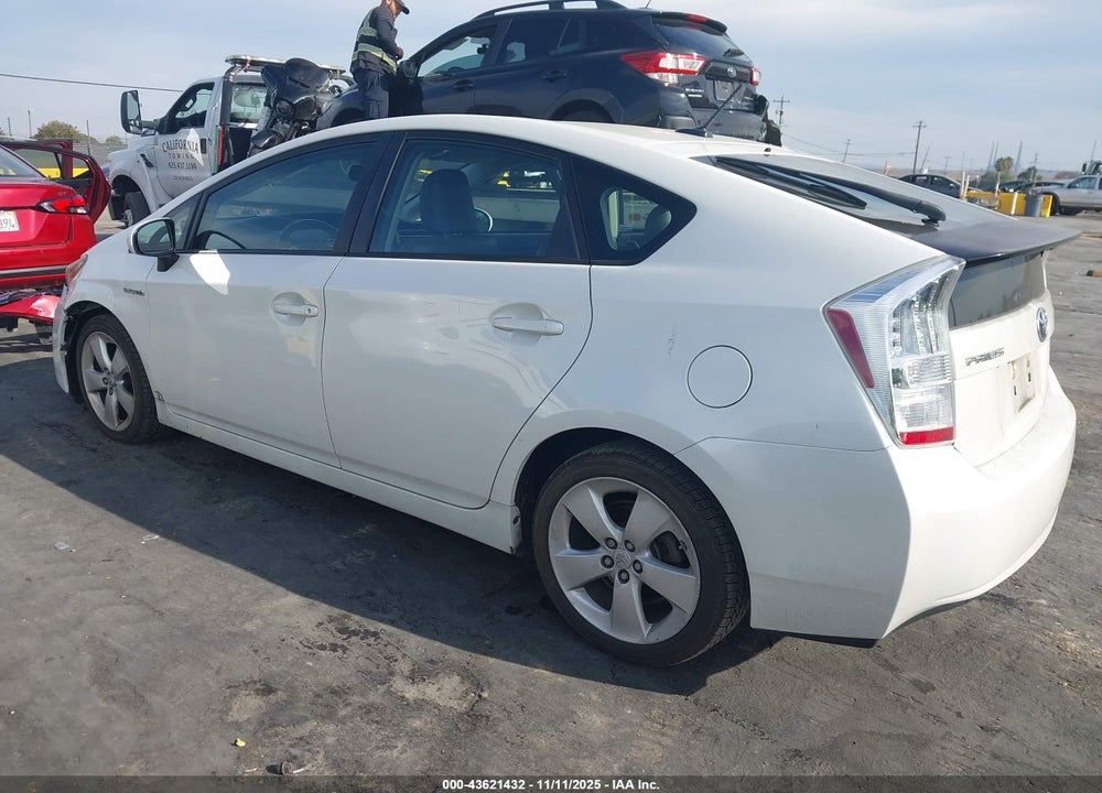 2010 TOYOTA PRIUS V VIN: JTDKN3DUXA0023957