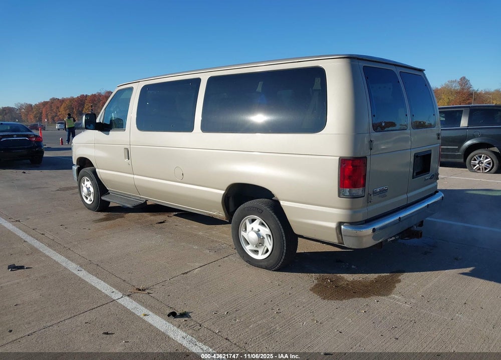 2011 FORD E-350 SUPER DUTY XLT VIN: 1FBNE3BL1BDA68694