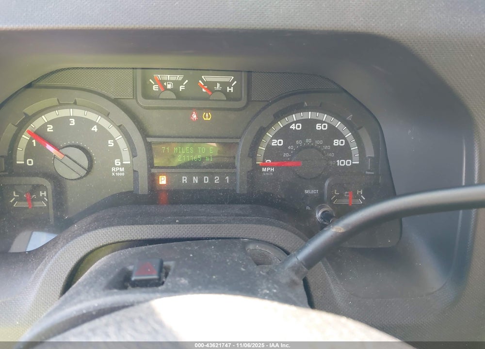 2011 FORD E-350 SUPER DUTY XLT VIN: 1FBNE3BL1BDA68694