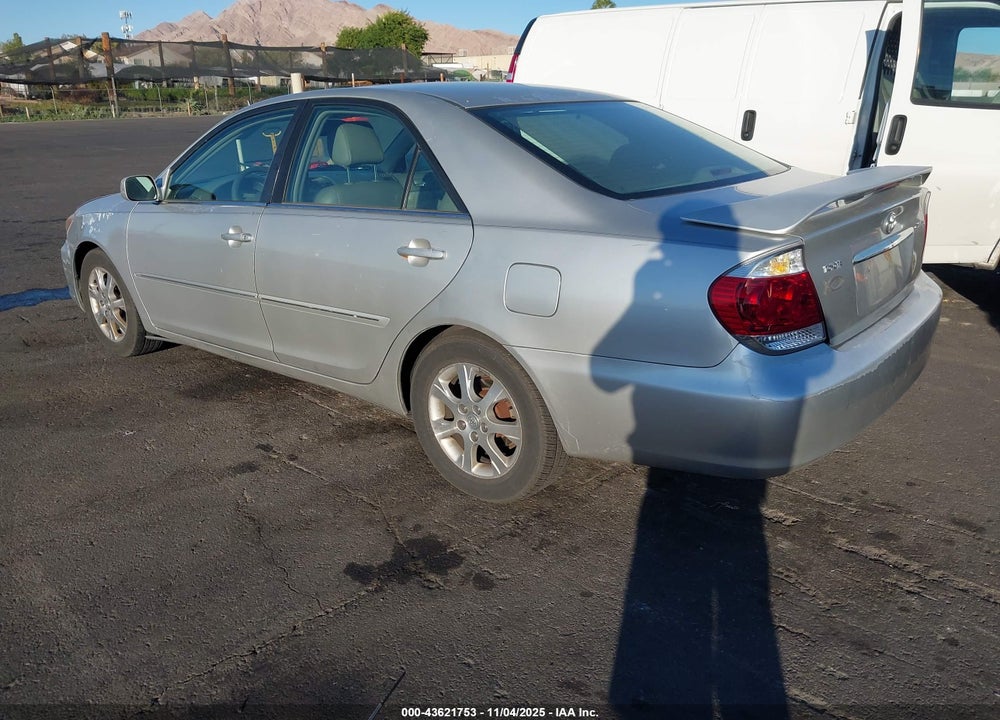 2005 TOYOTA CAMRY XLE VIN: 4T1BE32K45U959858