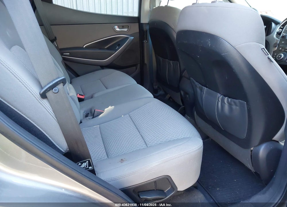 2015 HYUNDAI SANTA FE VIN: 5XYZTDLB4FG282648